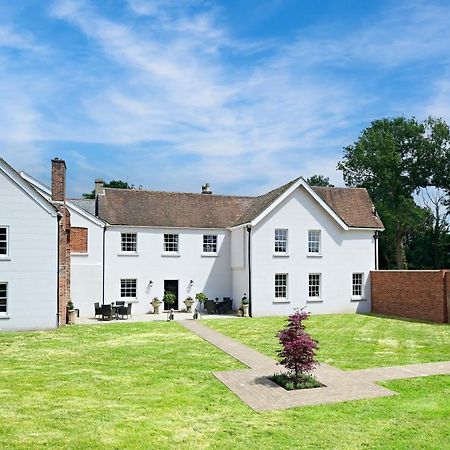 Bed and Breakfast Tyrrells Park Рингвуд Экстерьер фото